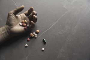 man overdosed on opioid pills